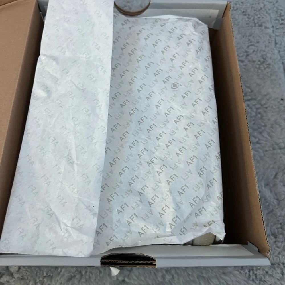 White air forces - Picture 6 of 8